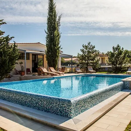 ヴィラ Labin Sleeps 6 Pool Air Con Wifi